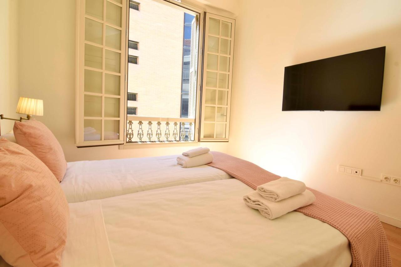 Letmalaga Plaza Del Teatro Premium Apartment Екстериор снимка